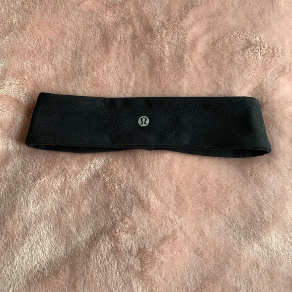 SOLD Ⓜ️ Lululemon wunder under crops w/ headband - Picture 6 of 7